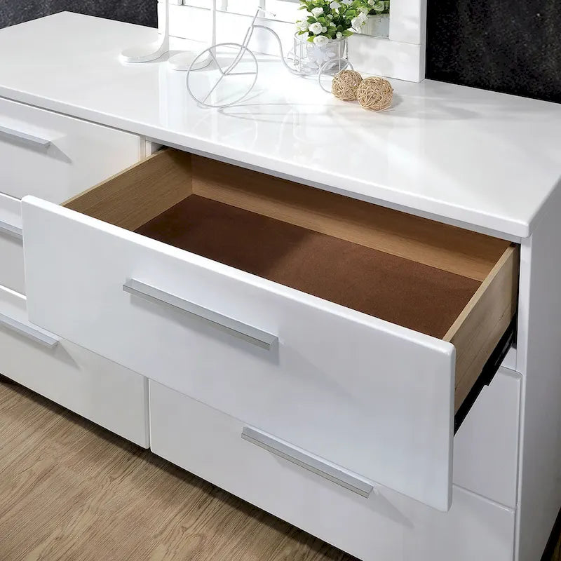 Contemporary White 2-Piece 6-Drawer Dresser and Mirror Set