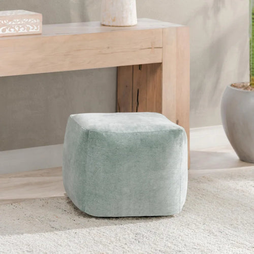 18 Velvet Pouf